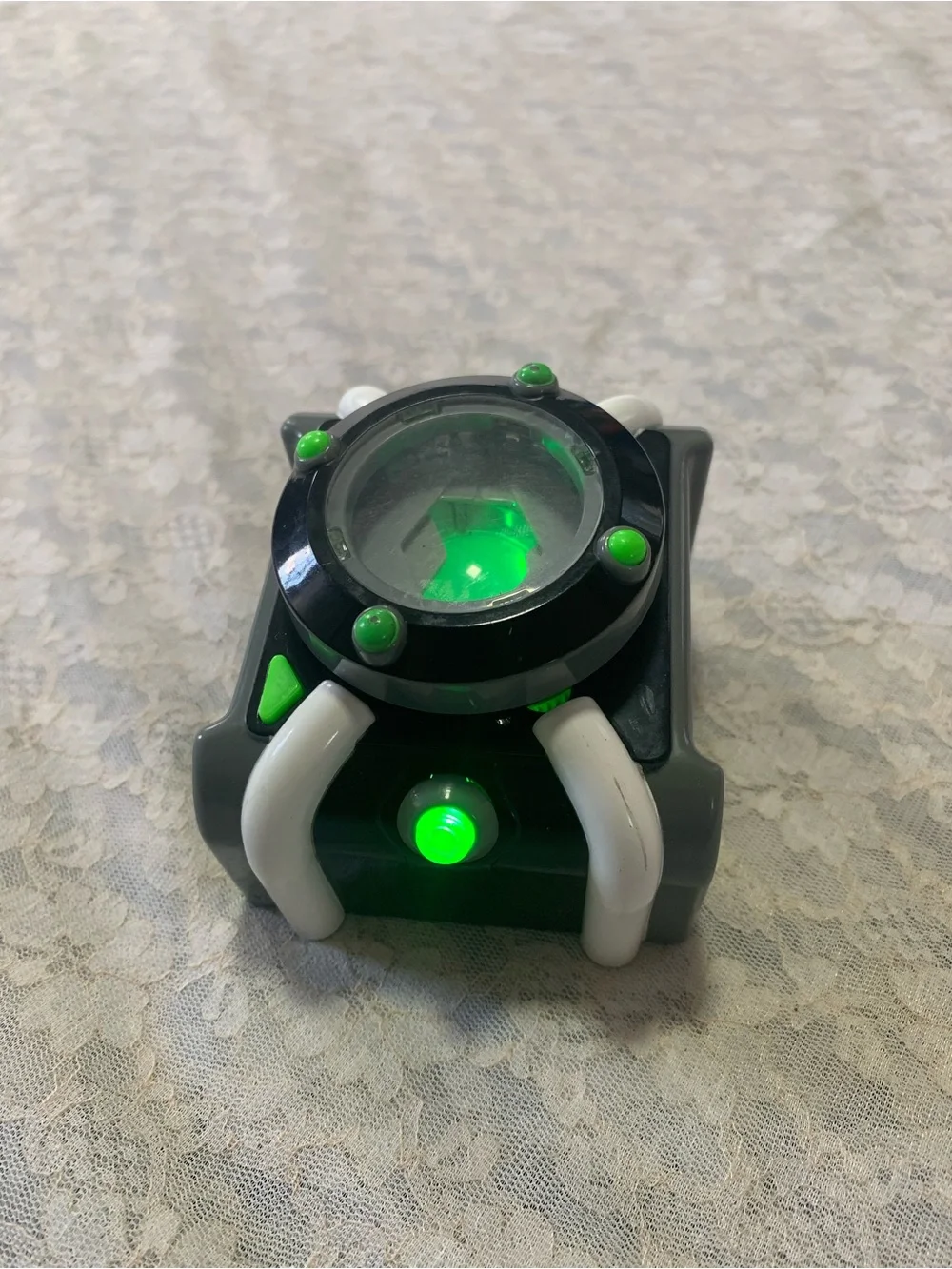 Ben 10 Deluxe Omnitrix 76931 Role Playing Watch Playmates 2017 Tested Work Strap